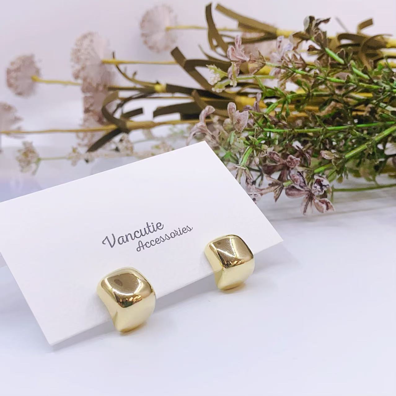 Minimalist Chunky Studs - 18K Gold Plated Brass