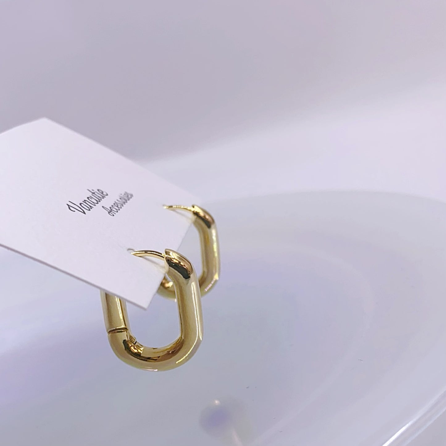Minimalist Bold Oval Hoops – 18K Gold Plated Brass
