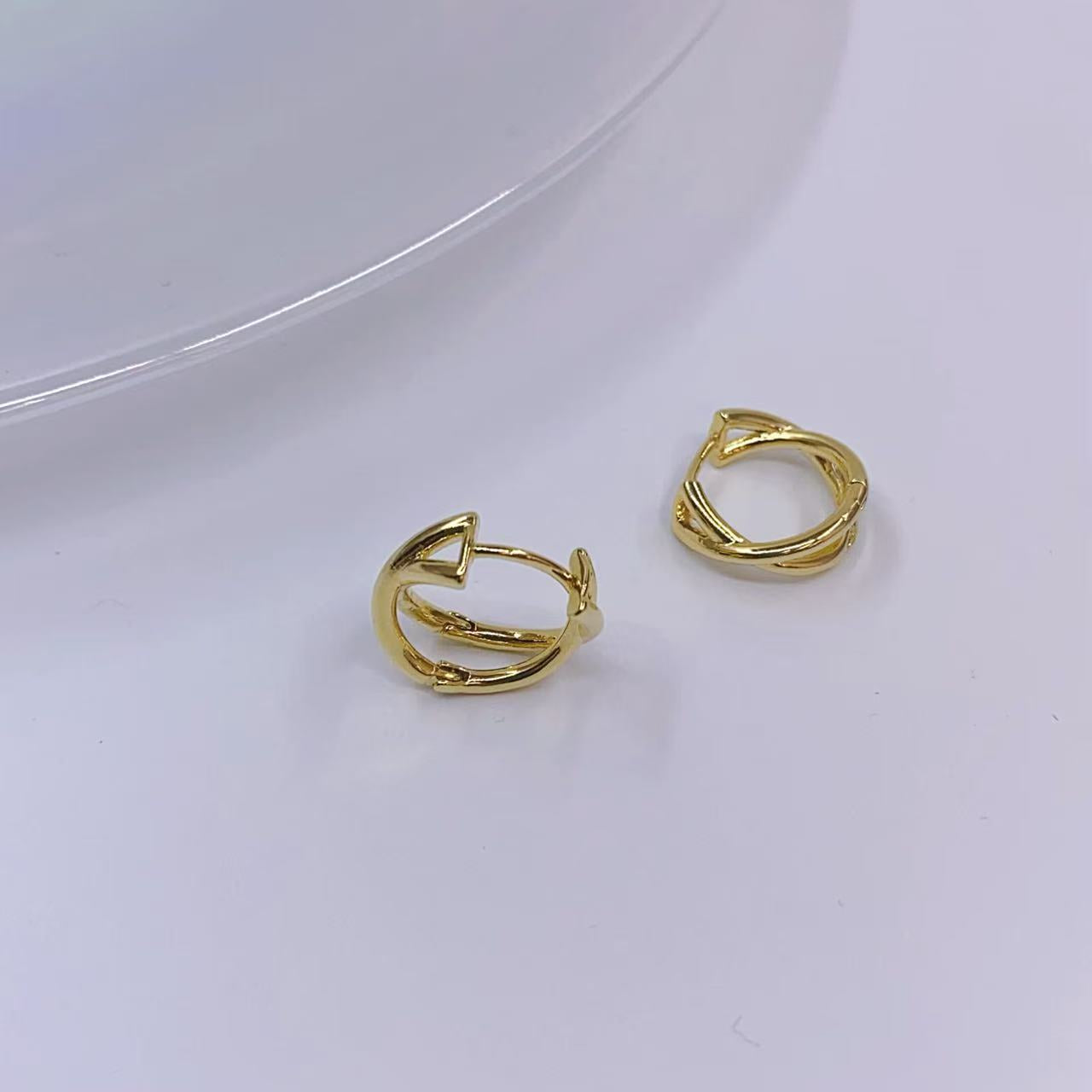 Sculptural X Twisted Hoop – 18K Gold Plated Brass