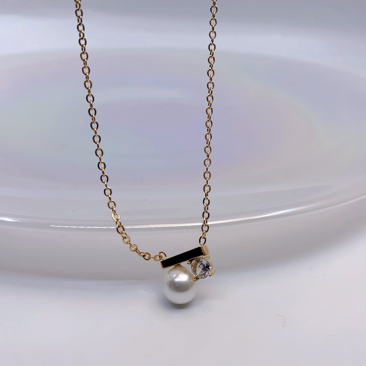 Minimalist Pearl & Zircon Pendant Necklace