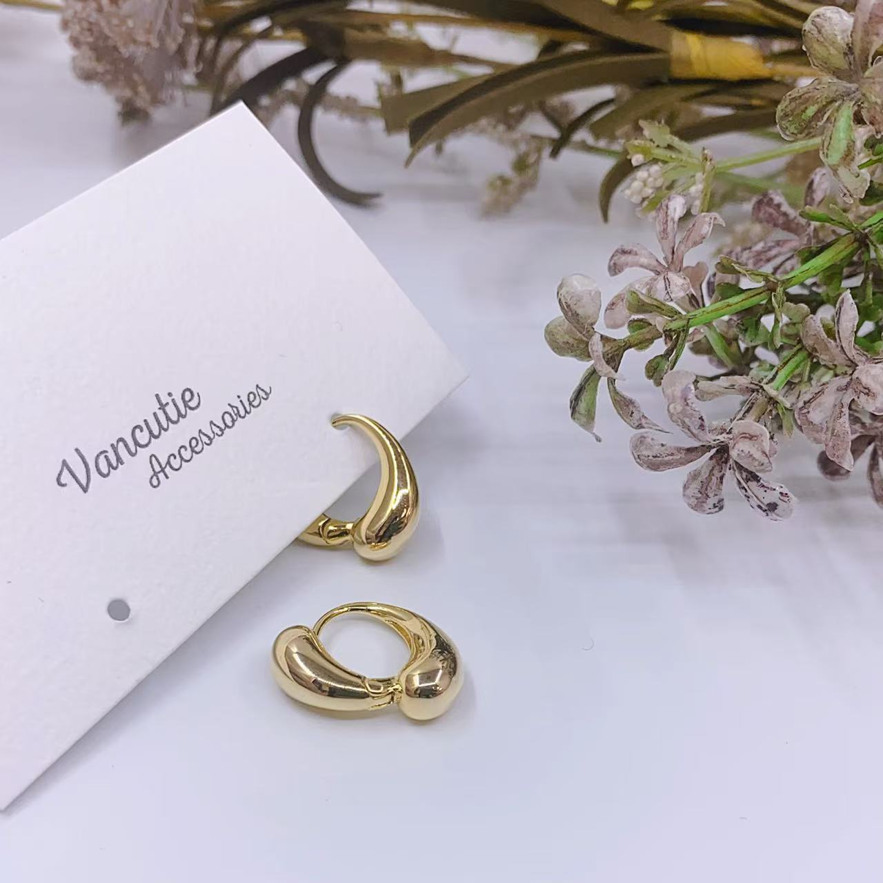 Dome Bold Teardrop Hoops – 18K Gold Plated Brass