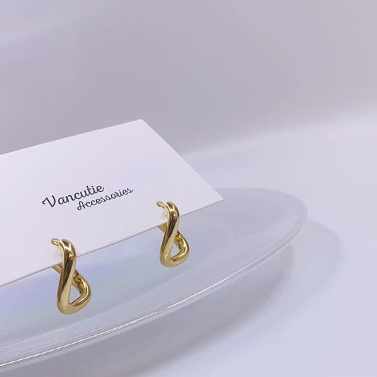 Sculptural Abstract Twist Hoops – 18K Gold Plated Brass